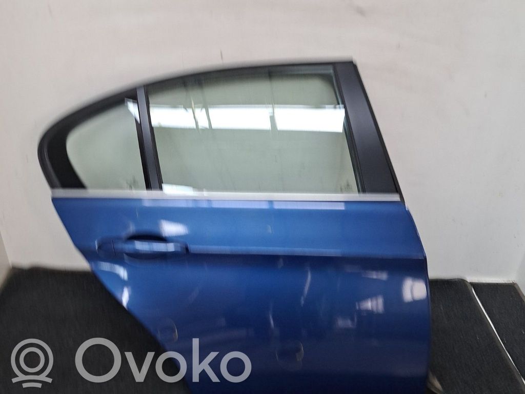 Aizmugurējās durvis   41007203648