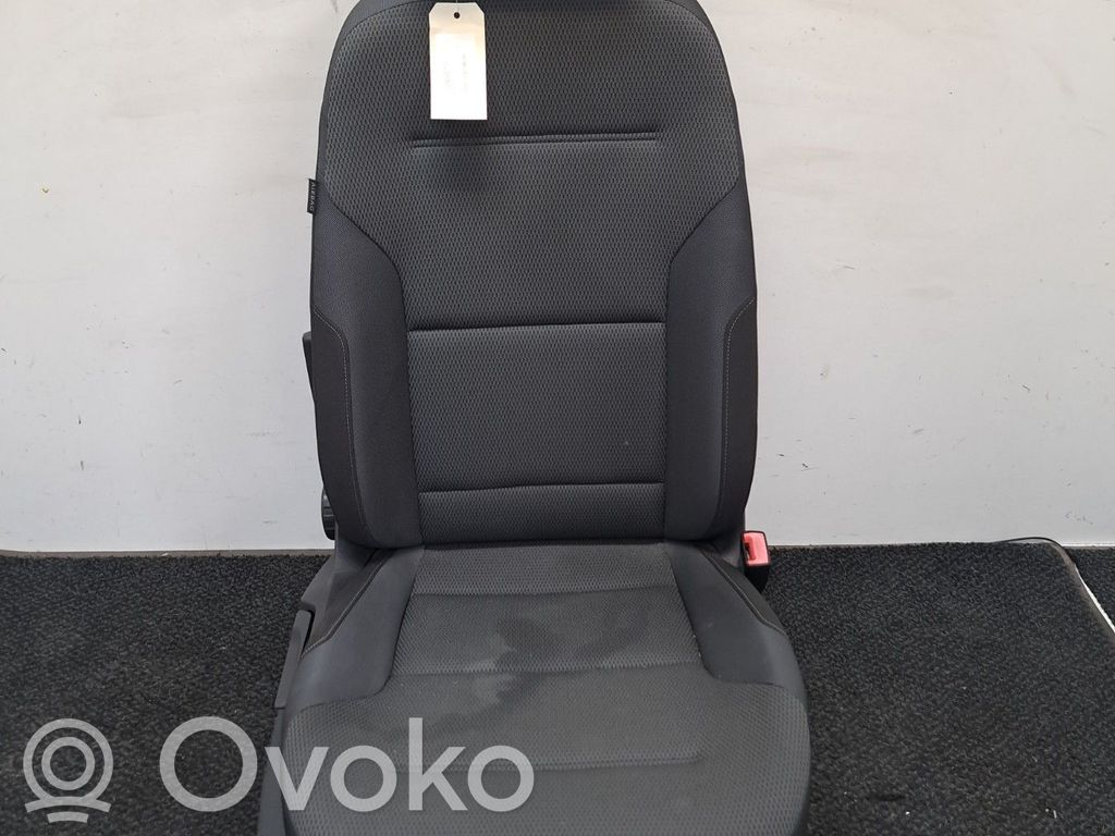 Volkswagen Golf VII Fotel przedni pasażera 