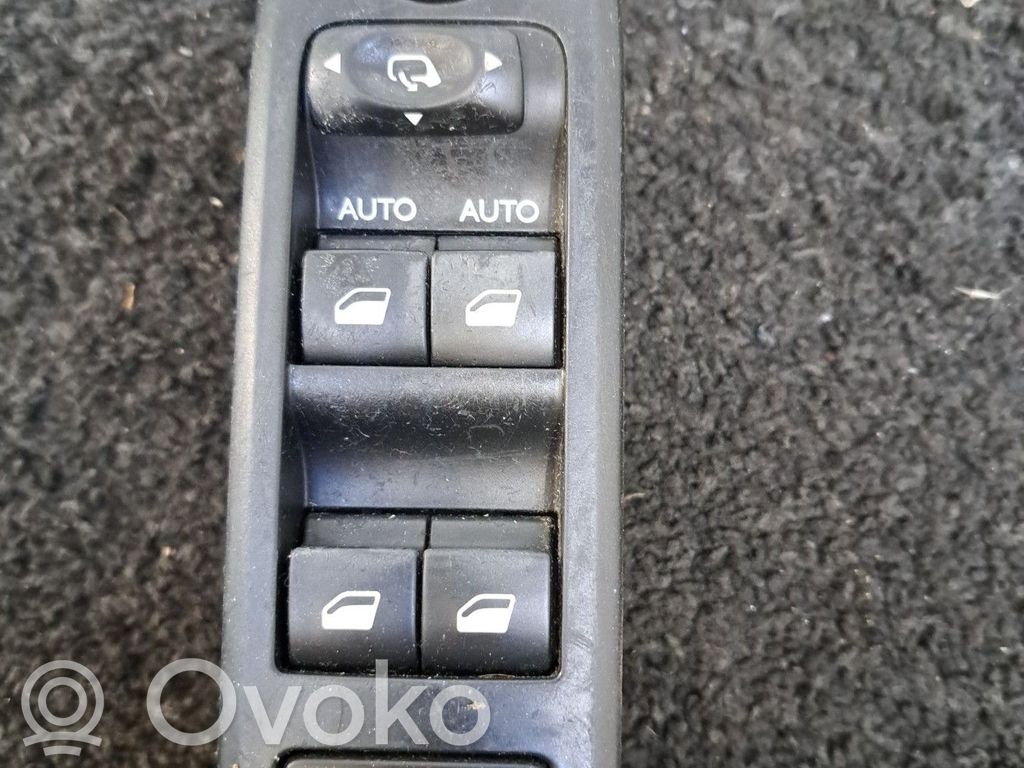 Citroen C3 Electric window control switch 