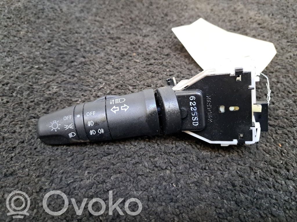 Nissan Note (E11) Indicator stalk 
