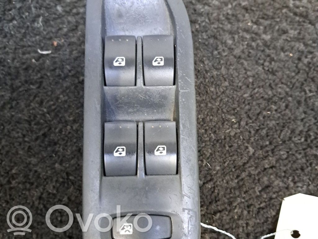Renault Vel Satis Electric window control switch 