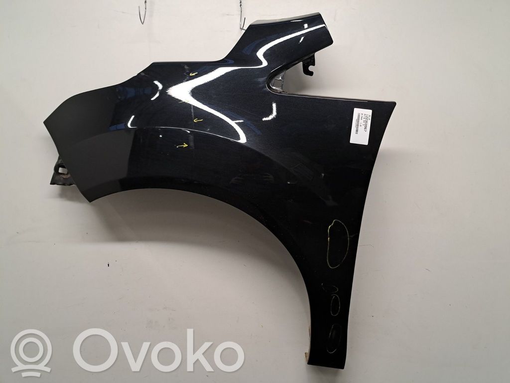 Ford B-MAX Sparnas 