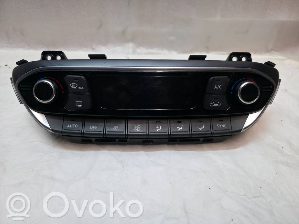 Hyundai i30 Gaisa kondicioniera / klimata kontroles / salona apsildes vadības bloks (salonā) 