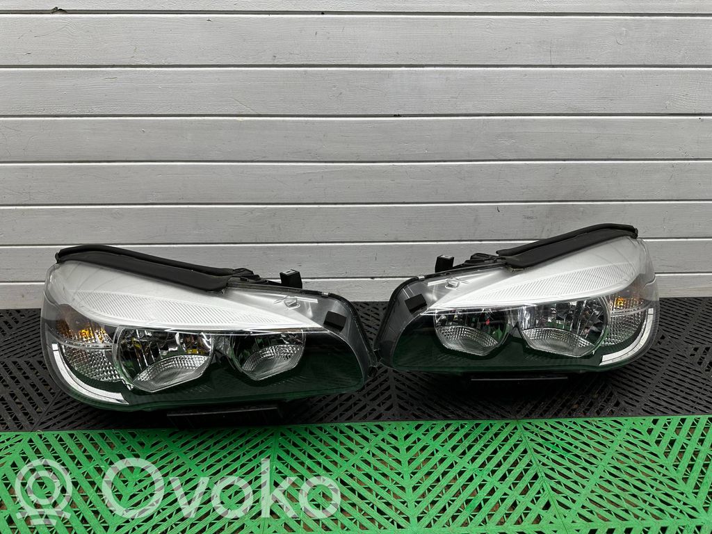 BMW 2 F45 Lampy przednie / Komplet 