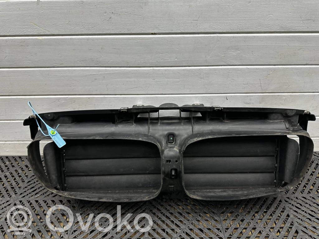 BMW 5 F10 F11 Wlot / Kanał powietrza intercoolera 