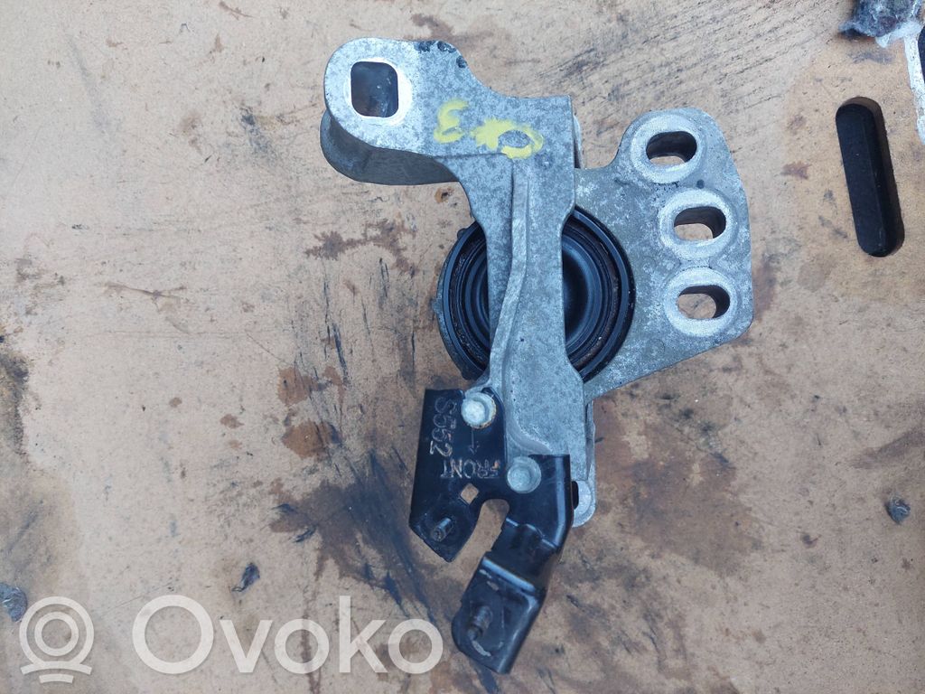 Mazda CX-3 Engine mount vacuum valve 