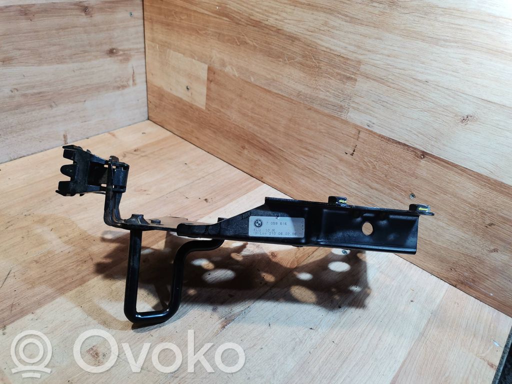 BMW X5 E53 Seat back rest lock catch 