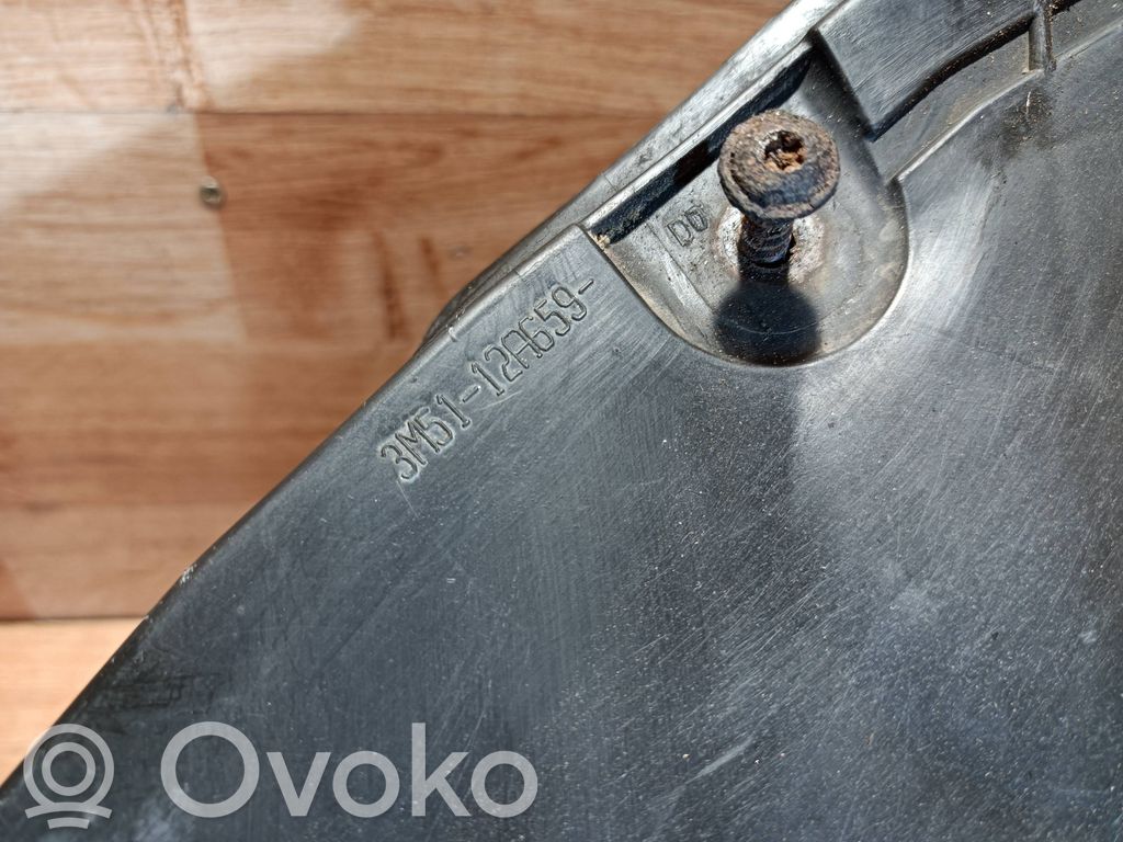 Ford Focus Air filter box 