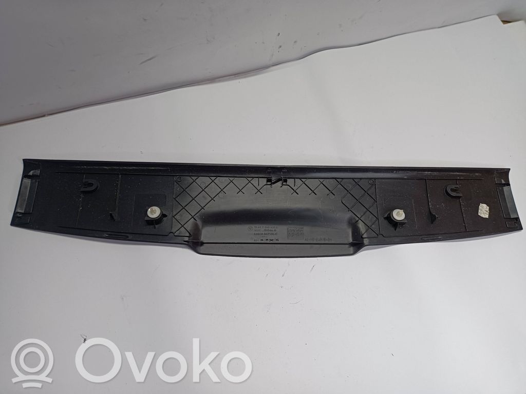 Tailgate/trunk upper cover trim   7060635,15054410