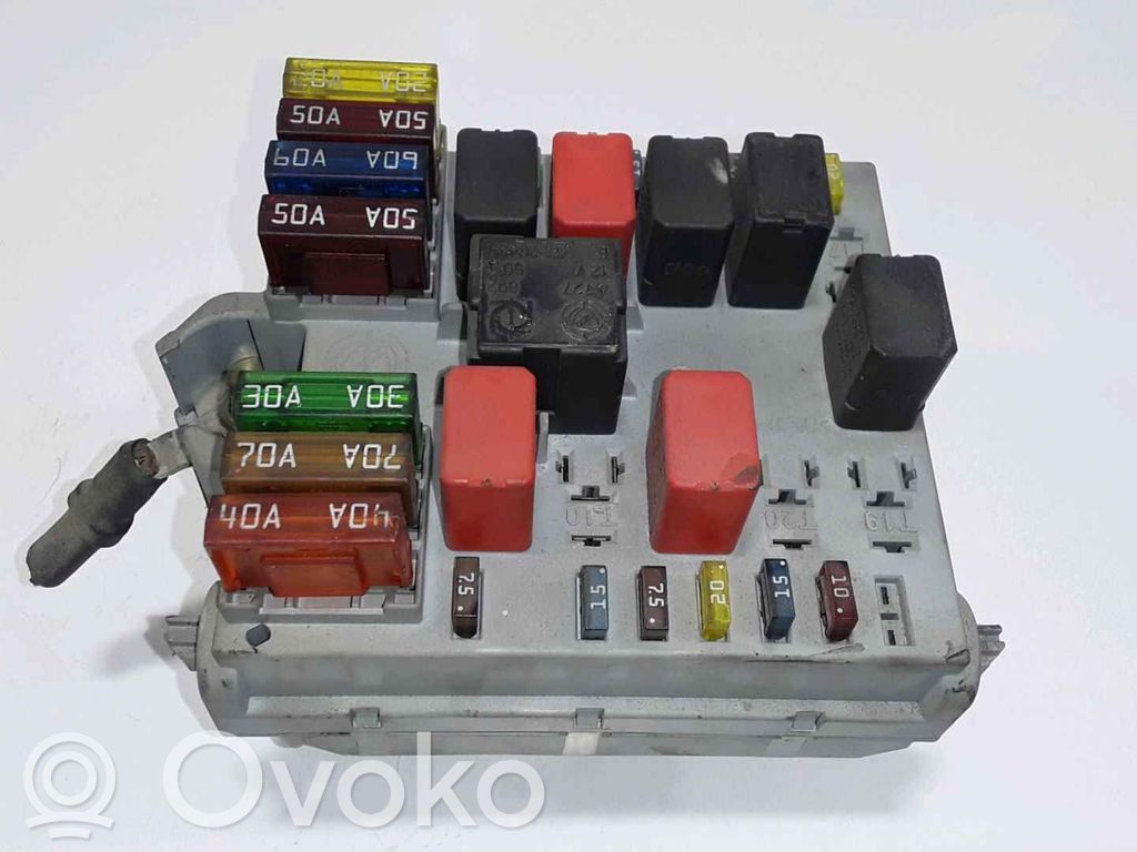 Fiat Punto (176) Modulo fusibile 