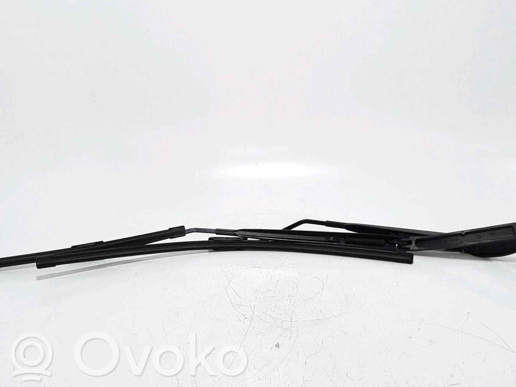 Renault Clio III Ramię wycieraczki szyby przedniej / czołowej 