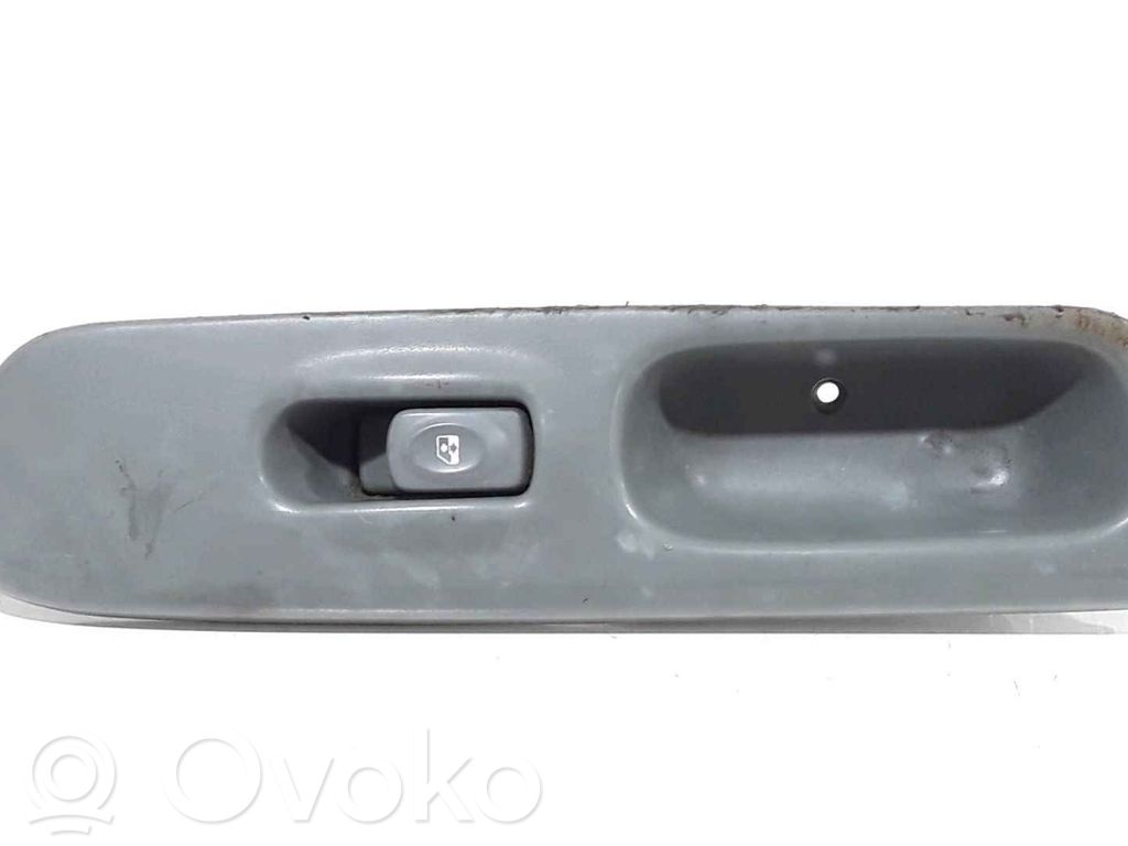 Renault Twingo I Przyciski szyb 