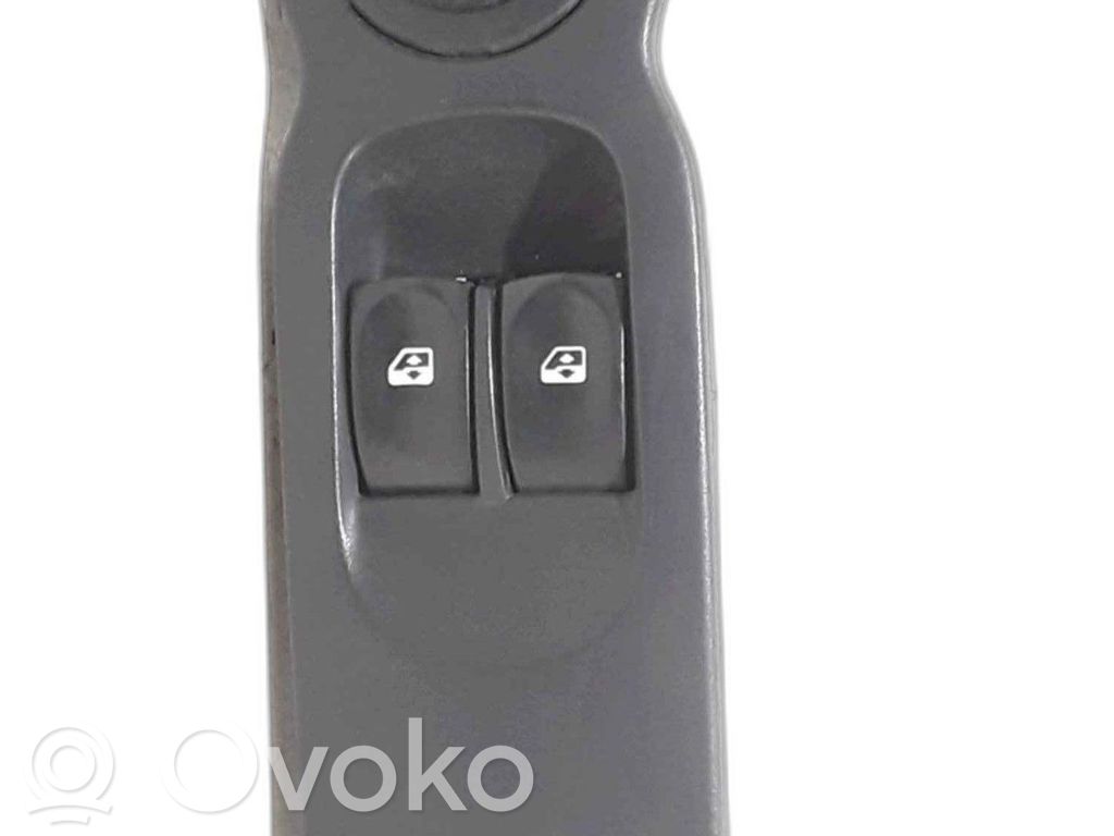 Renault Modus Electric window control switch 