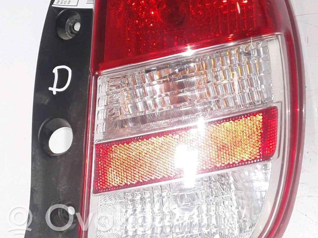 Nissan Micra Lampă spate în caroserie 