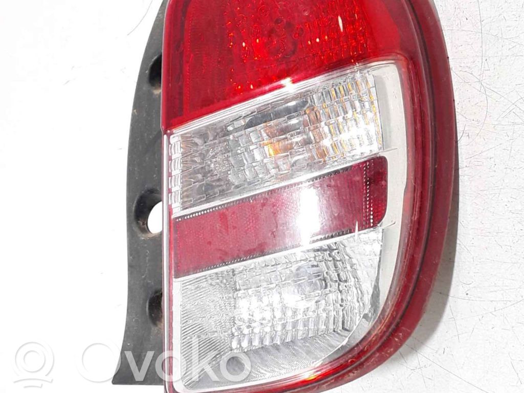 Nissan Micra Lampă spate în caroserie 