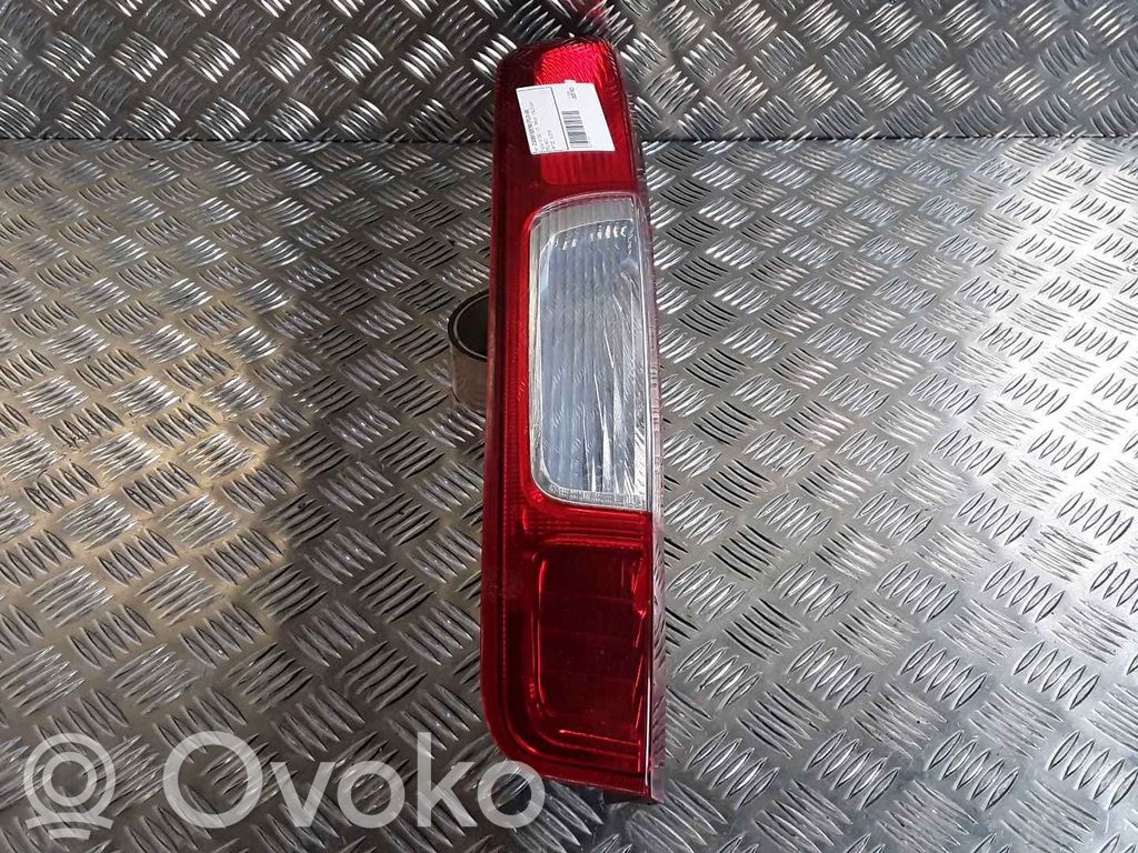 Rear/tail lights   1520760,20201923,4627972,VDMS13