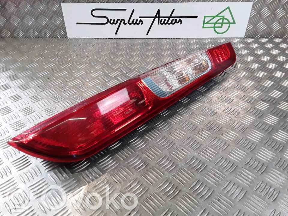 Ford Focus Luz trasera/de freno 