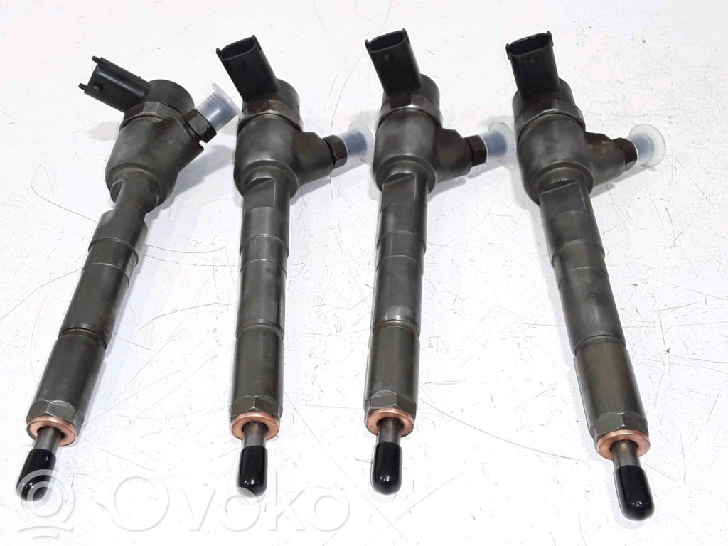 Opel Corsa A Set injectoare combustibil 