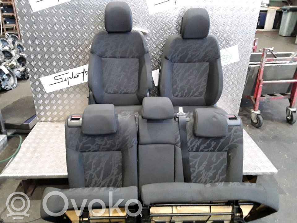 Interior set   8906ZA,20211555,4633395,VDMS13