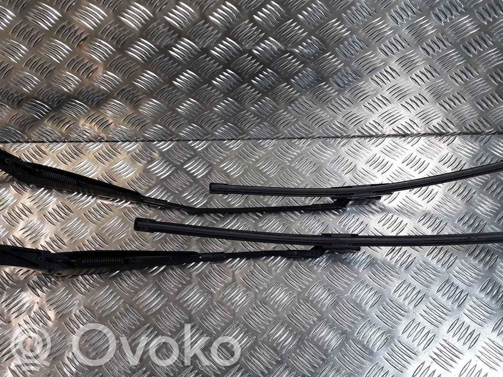 Volkswagen Golf VI Wycieraczka szyby przedniej / czołowej 