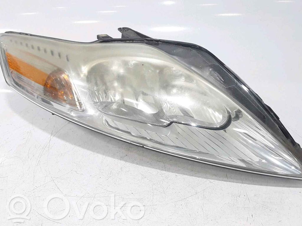 Ford C-MAX I Lampa przednia 