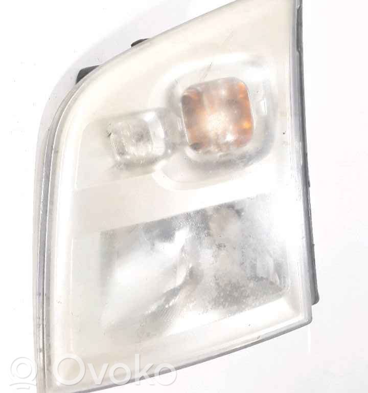 Headlight/headlamp   1684410,20222085,4644824,VDMS13