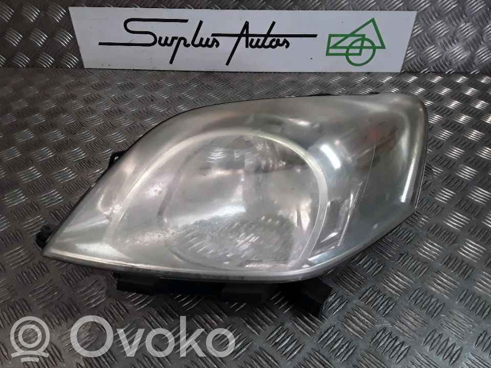 Fiat Qubo Lampa przednia 