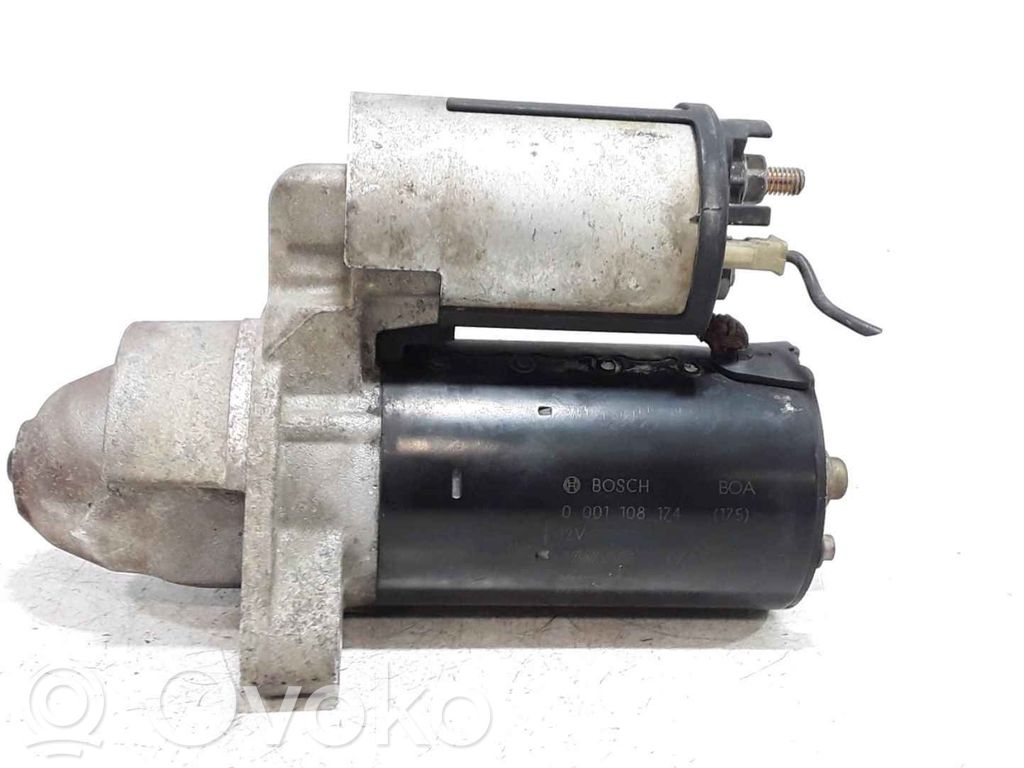 Audi A4 S4 B5 8D Starteris 
