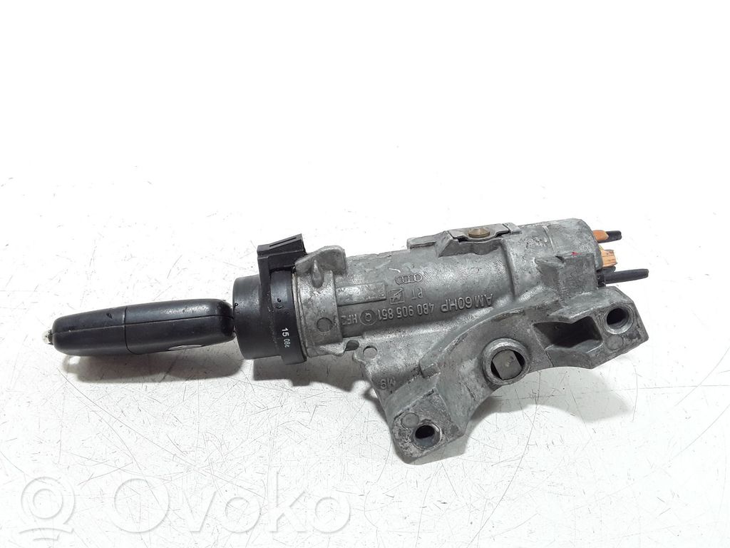 Volkswagen Polo IV 9N3 Užvedimo spynelė 