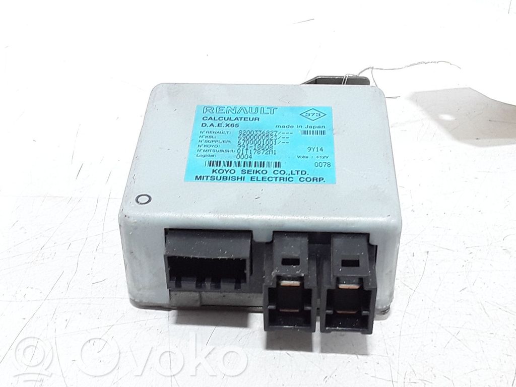 Renault Megane II Power steering control unit/module 