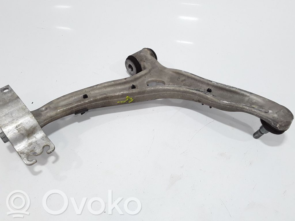 Infiniti Q30 Brazo de suspensión/horquilla inferior delantero 