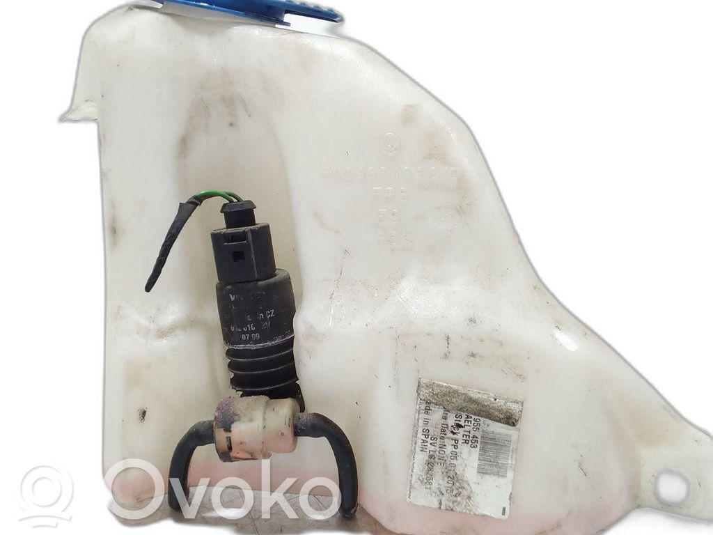 Volkswagen Polo III 6N 6N2 6NF Windshield washer fluid reservoir/tank 