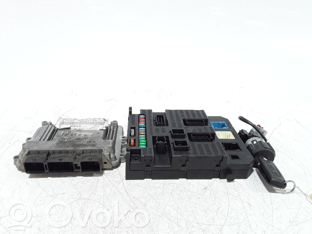 Peugeot 207 Engine ECU kit and lock set 