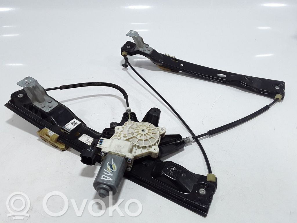 Ford Focus Macara ușă față cu motor 
