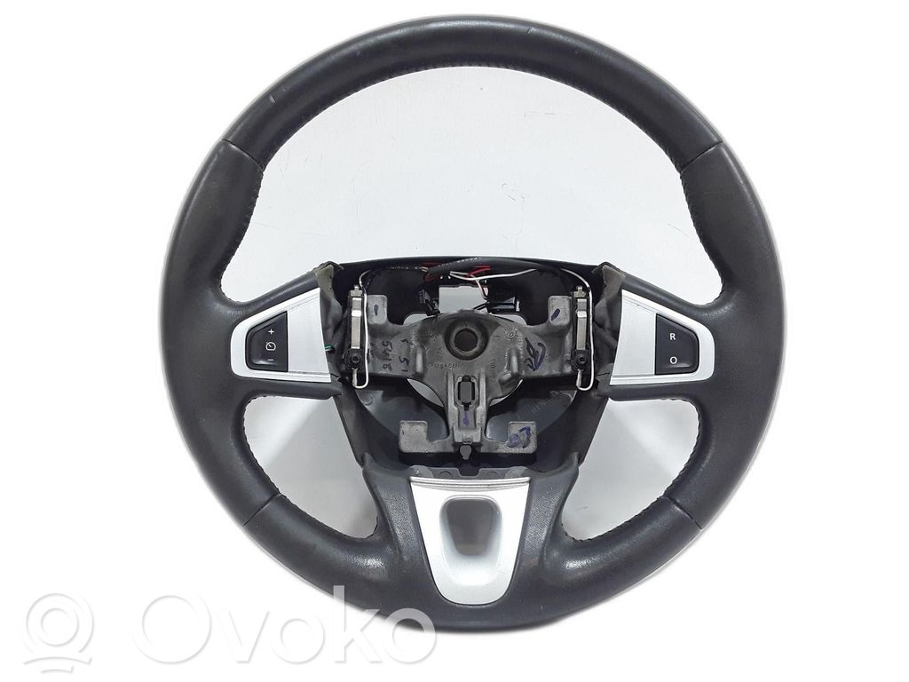 Renault Megane III Ohjauspyörä 