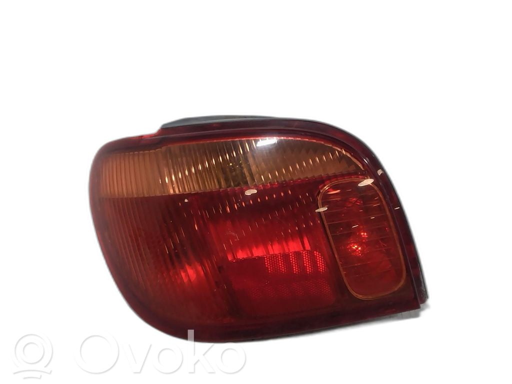 Toyota Yaris Lampa tylna 