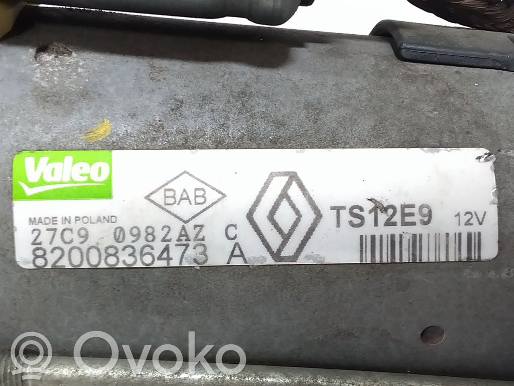 Renault Clio III Rozrusznik 