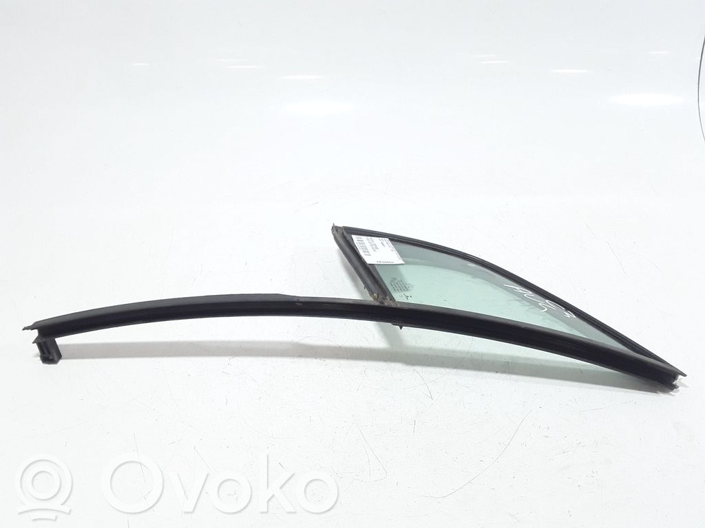 Citroen C3 Geam lateral spate 