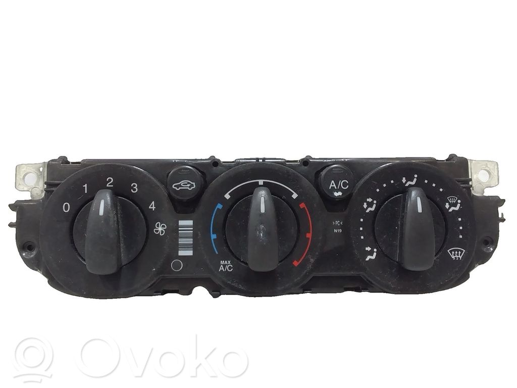 Ford C-MAX II Climate control unit 