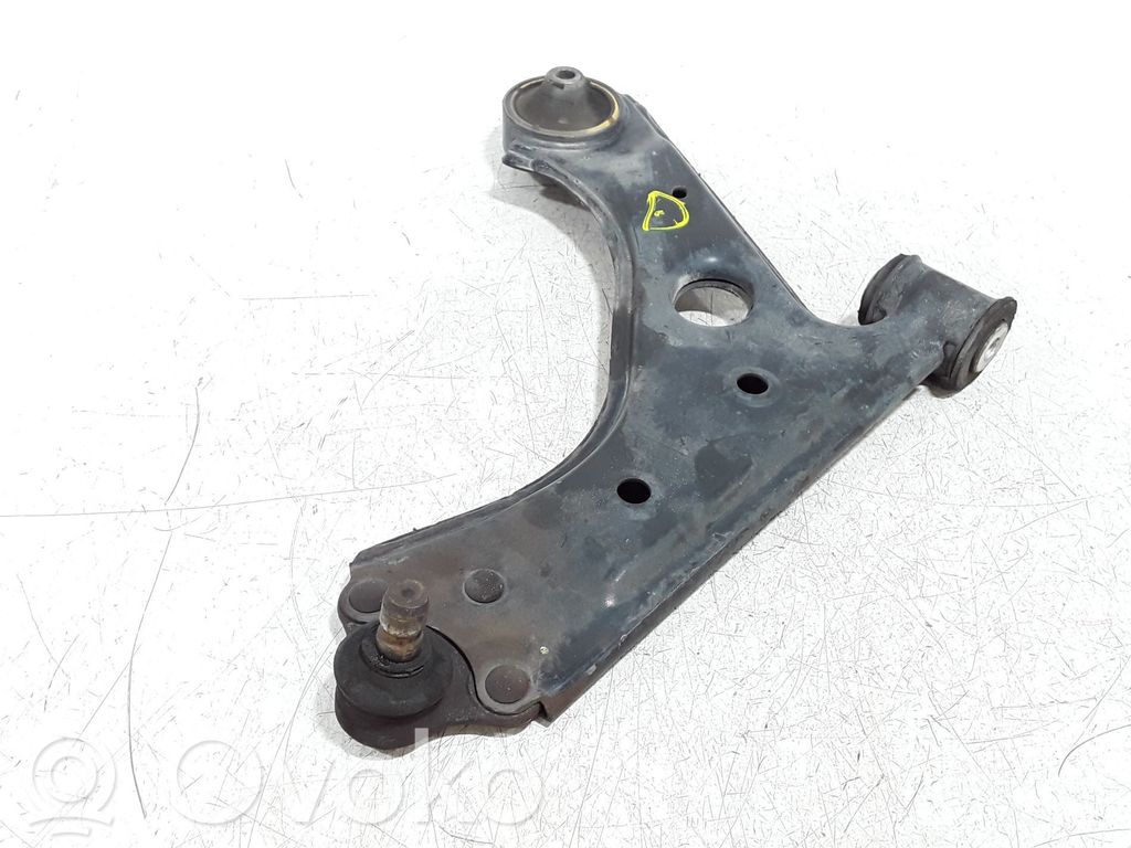 Opel Corsa E Dolny wahacz przedni 