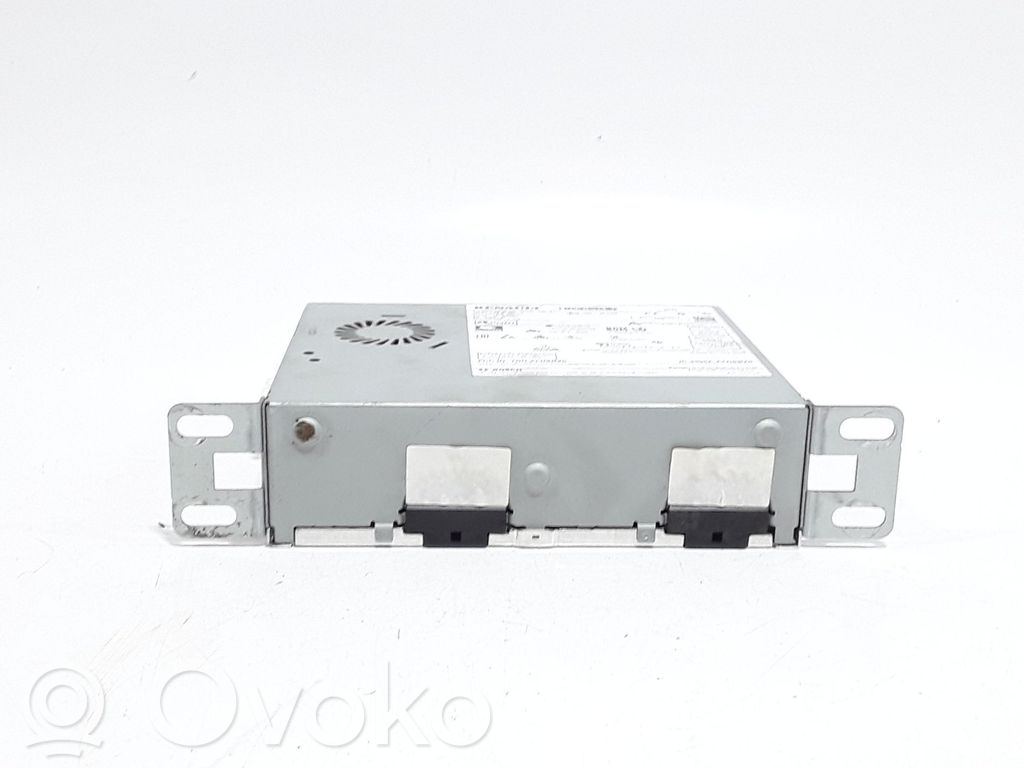 Renault Twingo III Radio/CD/DVD/GPS head unit 