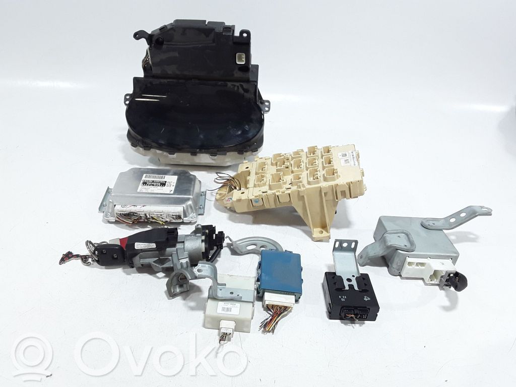 Toyota Yaris Engine ECU kit and lock set 