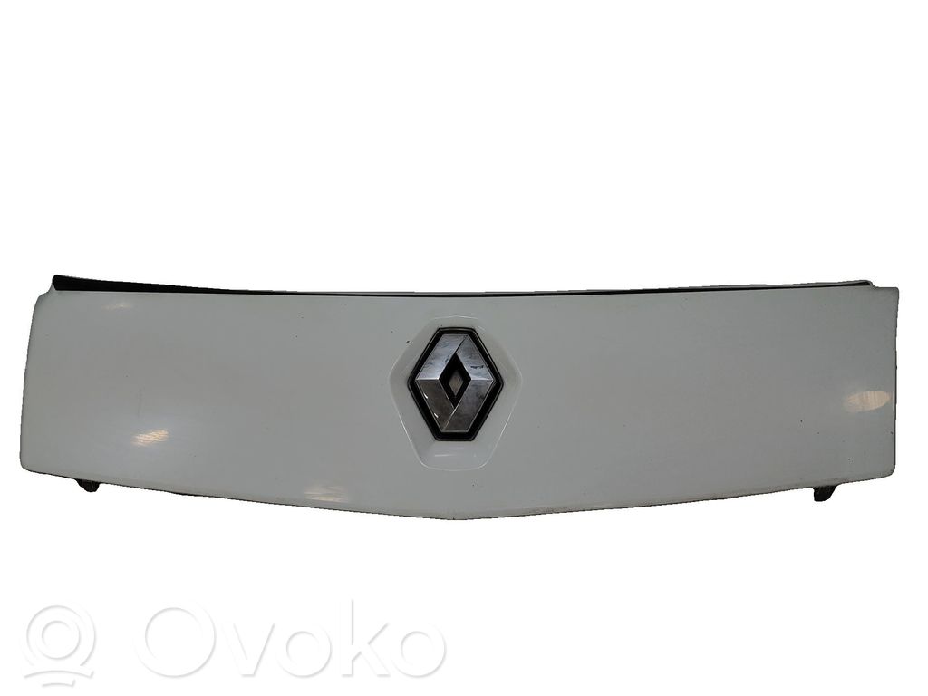 Renault Kangoo II Etupuskurin ylempi jäähdytinsäleikkö 
