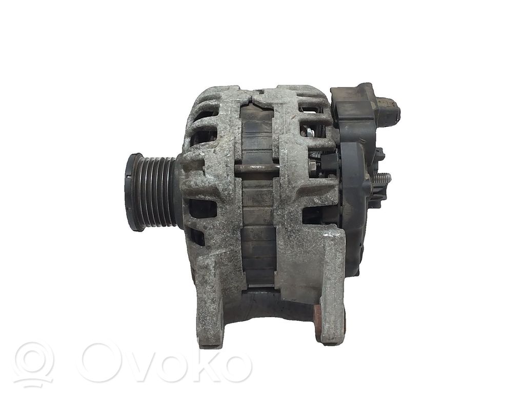 Renault Twingo III Generator/alternator 