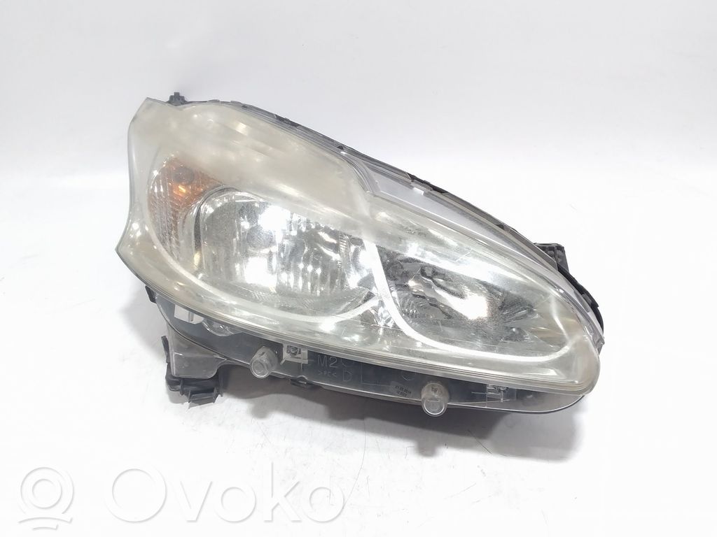 Peugeot 208 I Phare frontale 