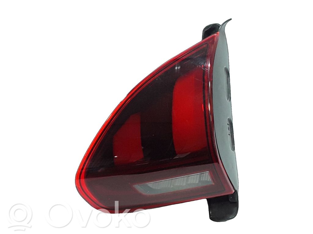Peugeot 2008 I Lampy tylnej klapy bagażnika 