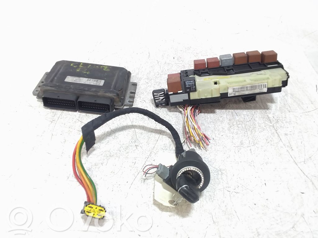 Renault Clio II Aizdedzes ECU komplekts