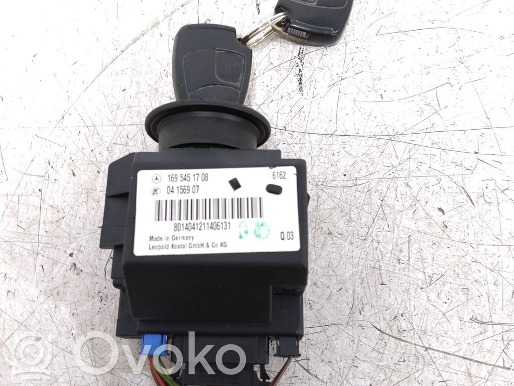 Mercedes-Benz A W169 Užvedimo spynelė