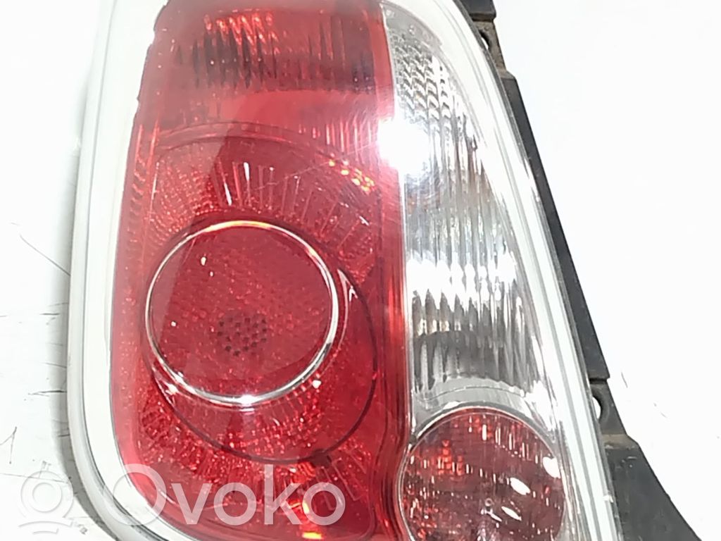Fiat 500 Aizmugurējais lukturis virsbūvē