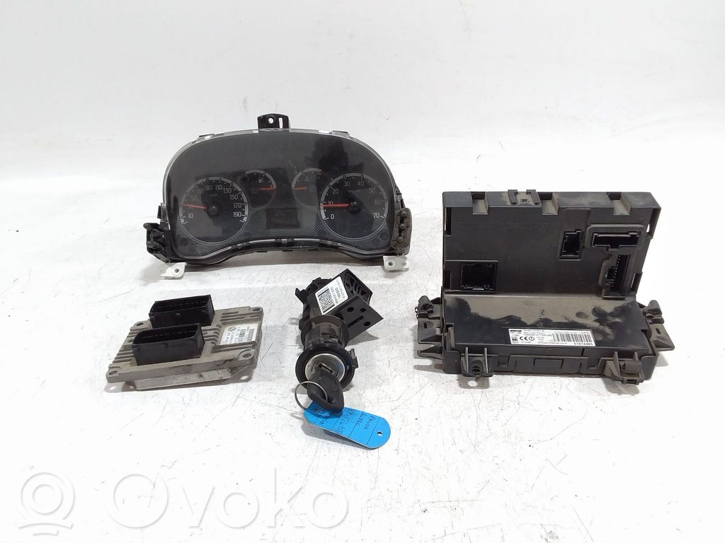 Fiat Panda II Komputer / Sterownik ECU i komplet kluczy 